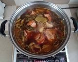 Hình bước làm 5 của món Heo quay kho dưa cải chua