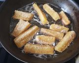 Foto del paso 3 de la receta: Palitos de yucas fritas y crocantes