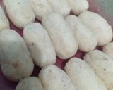 Foto langkah ke 3 dari resep Kroket Singkong Isi Abon.