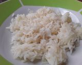 Foto del paso 4 de la receta: Berenjenas🍆 y cebollas🌰 en salsa con arroz🍚 y 🍳