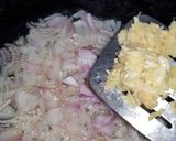 A picture of step 5 of Tawa daal.