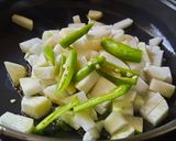 A picture of step 3 of Kohlrabi (Ganth Gobhi) dry sabji.
