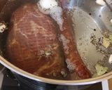 Húsvéti főtt, kötözött sonka, főtt kolbász recept fázis 2 fotója