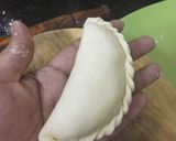 A picture of step 5 of Gujiya.