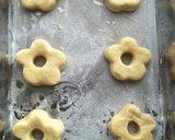 Foto langkah ke 6 dari resep Donat Gula Empuk.