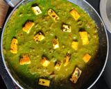 A picture of step 7 of Palak paneer.