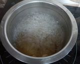 A picture of step 2 of Kashmiri kehwa.