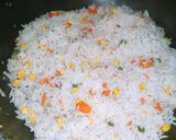 A picture of step 5 of Egg fried Rice with mayo garlic sauce.