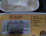 Foto langkah ke 2 dari resep Roti tawar kopi chek hup white coffee.