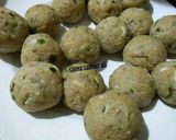 A picture of step 1 of Meat balls spaghettis.