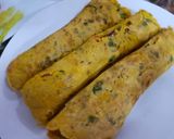 A picture of step 7 of Omlate Paratha 😋.