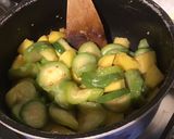 Une image de l'étape 5 de Soupe de pommes de terre et courgettes blanches aux épices italiennes.