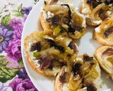 Foto del passaggio 3 della ricetta Crostini ricotta e cipolle