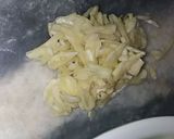 A picture of step 5 of Peri Peri noodles.