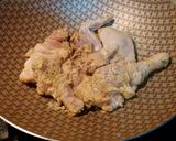 Foto del paso 2 de la receta: Pollo al coco dominico/Brasilera