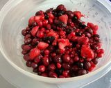 Une image de l'étape 2 de Flan pâtissier aux fruits rouges et cranberries.