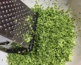 Foto del paso 1 de la receta: Tortitas de brócoli, zanahoria y papa