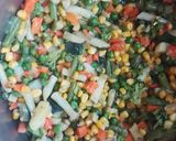 صورة لخطوة 1 من وصفة شوربة الخضار 😍 طعم ولا أروع