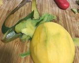 Foto del paso 3 de la receta: Tartar de mango y langostinos