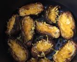 A picture of step 6 of Air fried potato skins.