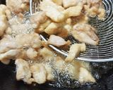 A picture of step 4 of Chicken dry chilli.