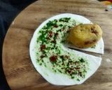 A picture of step 6 of Vadapav Twister.