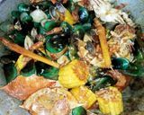 Foto langkah ke 8 dari resep Seafood Saus Padang Komplit (Seafood Asam Pedas Manis aka Seafood Tumpah).