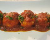 Foto del passaggio 5 della ricetta Polpette di branzino alla mediterranea