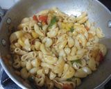 A picture of step 9 of Masala Macroni.