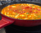 Foto del paso 5 de la receta: Arroz con pollo en sartén de hierro Skillet