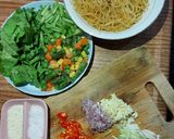 Foto langkah ke 2 dari resep Bihun goreng.