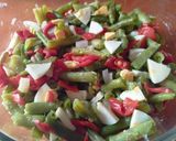 Foto del paso 3 de la receta: Ensalada de judías verdes y piquillos con huevo 🥗🥚