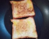 Foto langkah ke 2 dari resep Roti panggang simple.