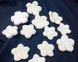 Foto del paso 1 de la receta: Galletitas de agua. Sin gluten, sin leche, crocantes
