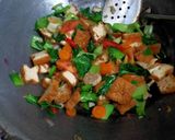 Foto langkah ke 8 dari resep Cah pakcoy.