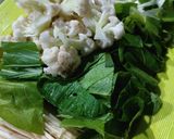 Foto langkah ke 1 dari resep Cah Sayur Kembang Kol dan Udang.
