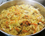 Foto del paso 5 de la receta: Pimientos rellenos con repollo, setas y arroz