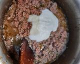 A picture of step 2 of Aloo Qeema.