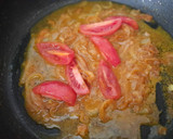 Foto del paso 4 de la receta: Merluza con patatas a la cúrcuma y comino