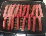 Foto del paso 3 de la receta: Longaniza blanca con puré y queso al Wilson