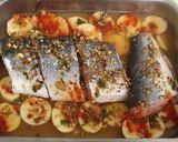 Foto del paso 10 de la receta Salmón entero con almendras y patatas