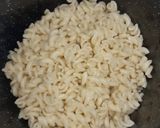 Foto del paso 4 de la receta: Pasta con salsa de queso y espinacas usando