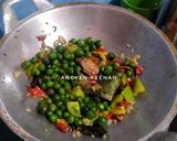 Foto langkah ke 3 dari resep Tumis Oncom Leunca.