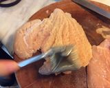 Hình bước làm 7 của món Ức gà nhồi cơm rau và cheese