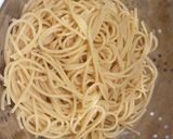 Foto del paso 6 de la receta: Fideos con calamares y langostinos