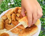 Hình bước làm 4 của món Bánh mì sữa nhân phô mai chiên