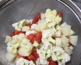 A picture of step 1 of Vegetable Rice in Pressure Cooker.