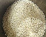 A picture of step 1 of Pigeon peas pulav (in pressure cooker).
