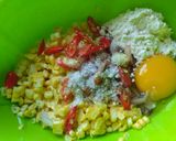 Foto langkah ke 2 dari resep Telur dadar jagung simple.