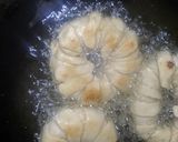 A picture of step 4 of Ring samosa.